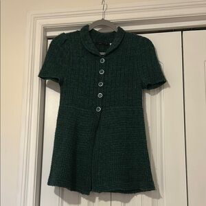 Lux stylish green sweater with cute buttons